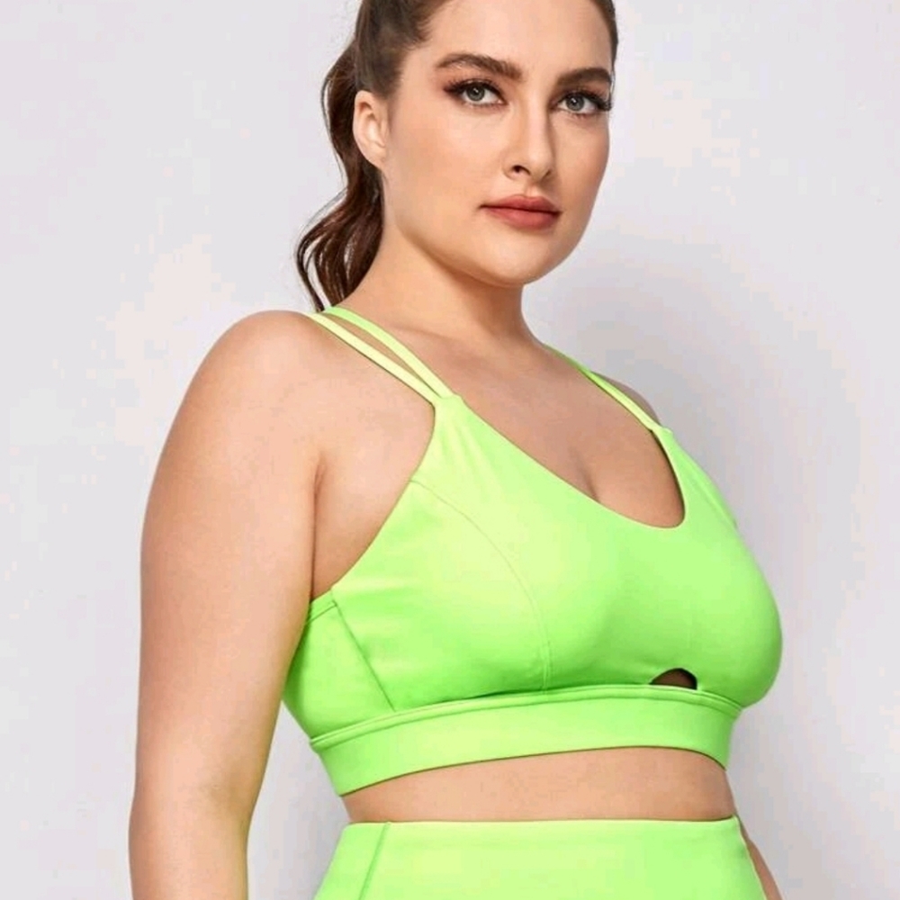 Plus Size, Workout Sets - Picture 3 of 3